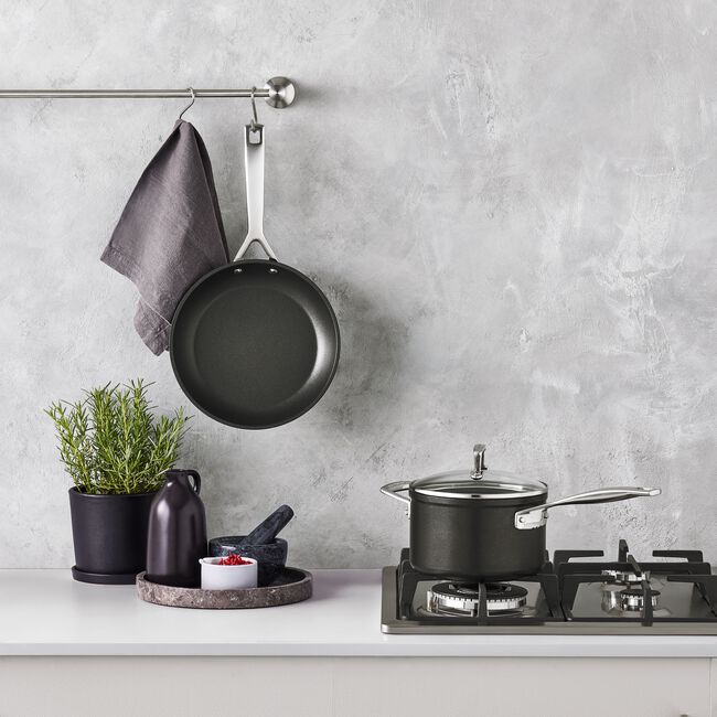 Toughened Non-Stick 2-piece Starter Set image number 4